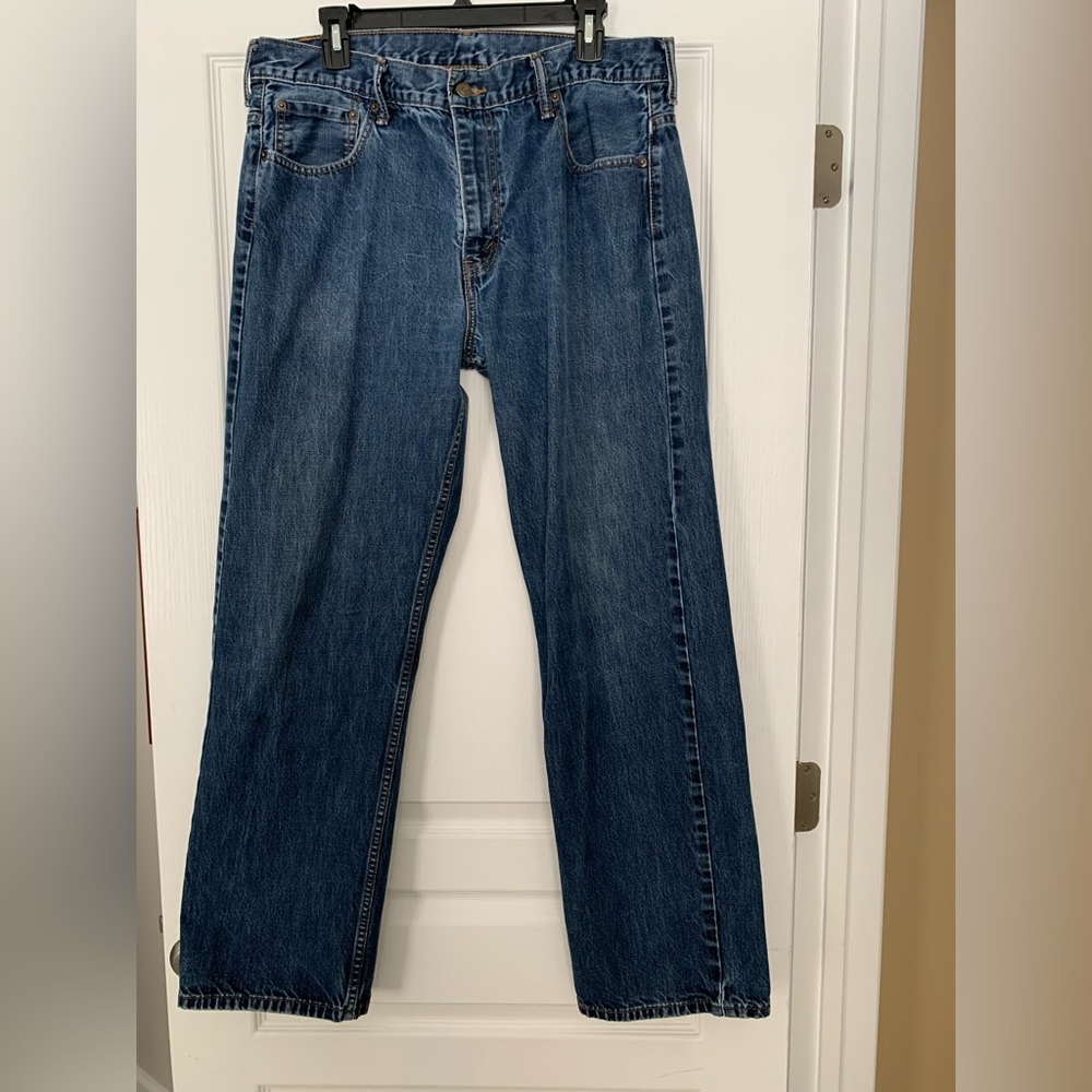 Men’s Levi jeans